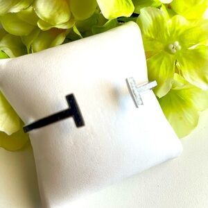 Black and Silver T-Bar bracelet